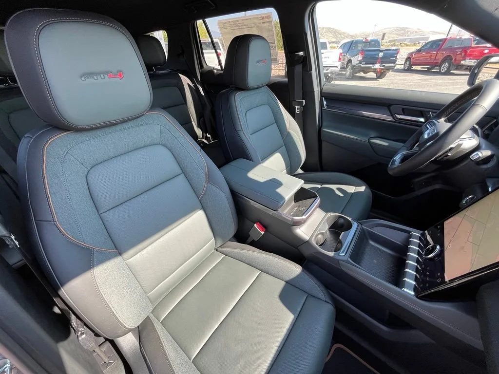 2027 GMC Terrain AT4 - Photo 20