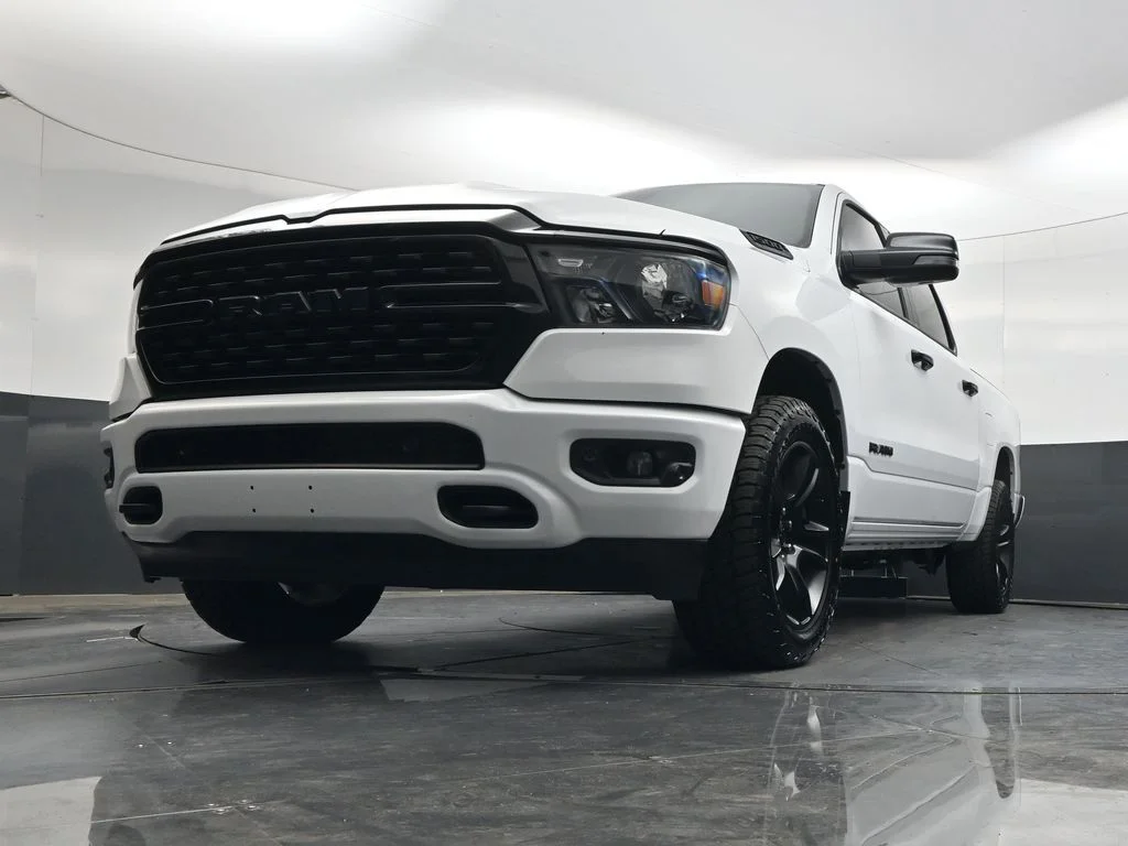 Used 2024 White Ram Big Horn/Lone Star image 41