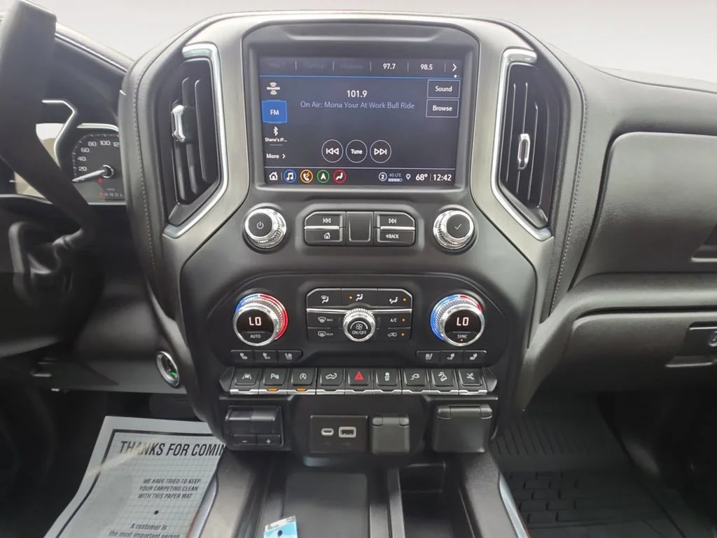 Used 2022 Gray GMC Denali image 11