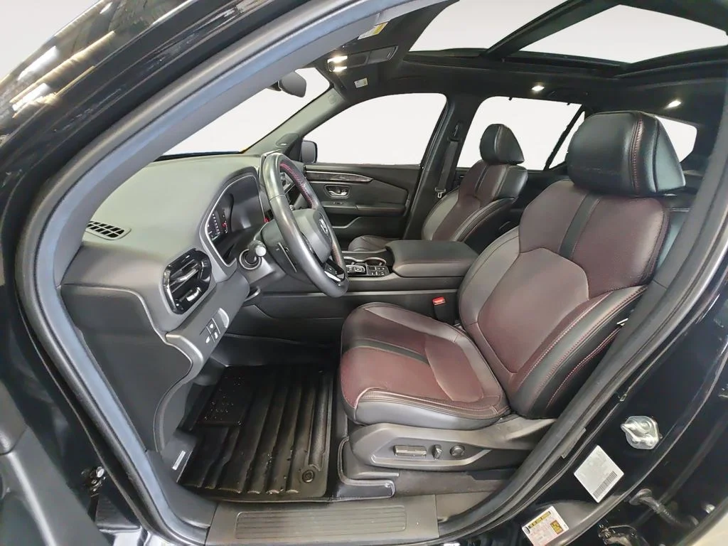 Used 2025 Black Honda Black Edition image 11