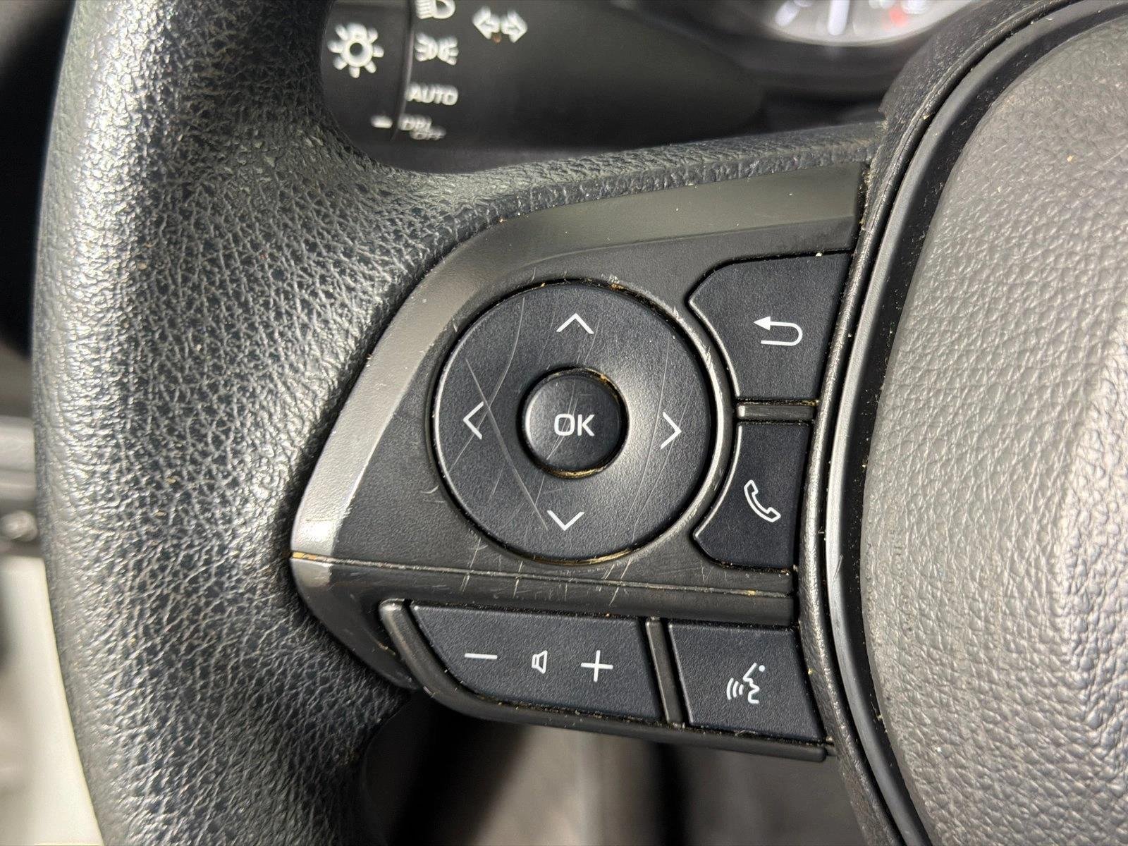 Used 2024 Wind Chill Pearl Toyota LE image 24