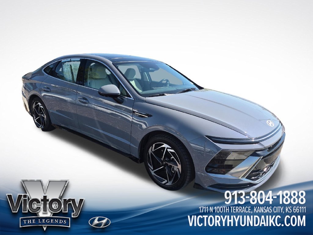 Certified Used 2024 Blue Hyundai SEL image 7