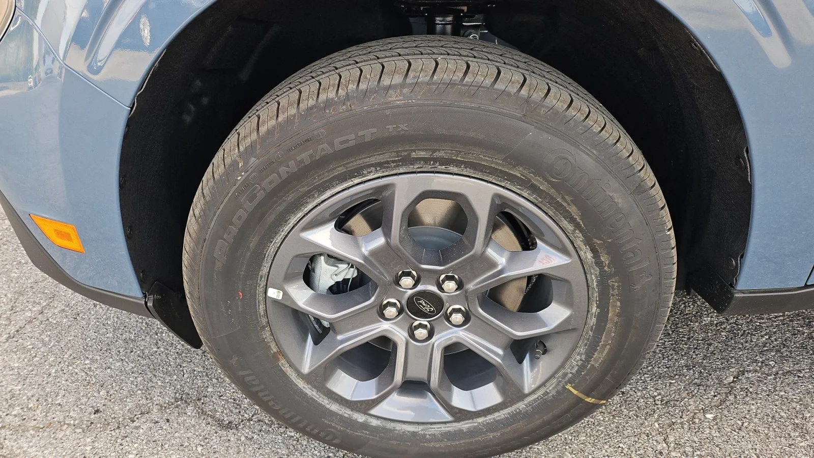 New 2026 Azure Gray Metallic Tri-Coat Ford XLT FWD image 5
