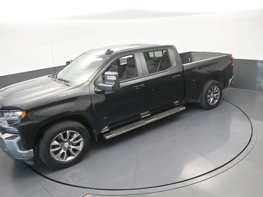 Used 2021 Black Chevrolet LT image 47