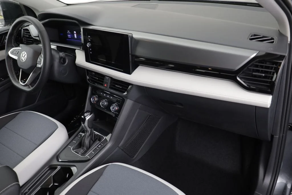 New 2026 Platinum Gray Volkswagen 1.5T S image 20