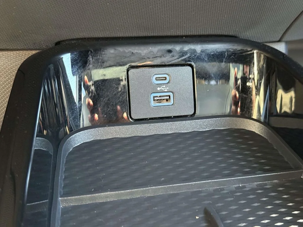 Used 2022 Blue Ford Premium image 29