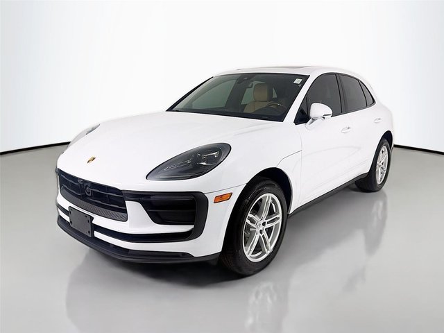 2023 Porsche Macan T