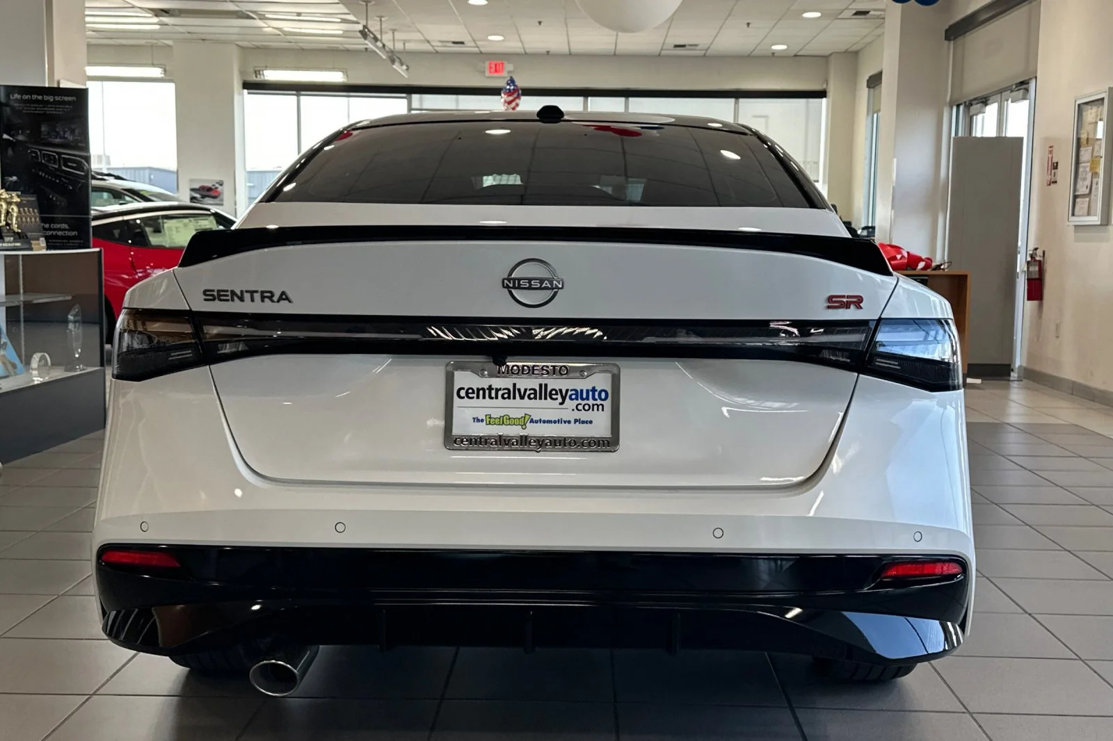 New 2026 Aspen White TriCoat / Super Black Two-tone Nissan SR image 5