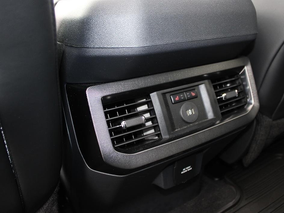 Used 2026 White Ford Platinum image 27