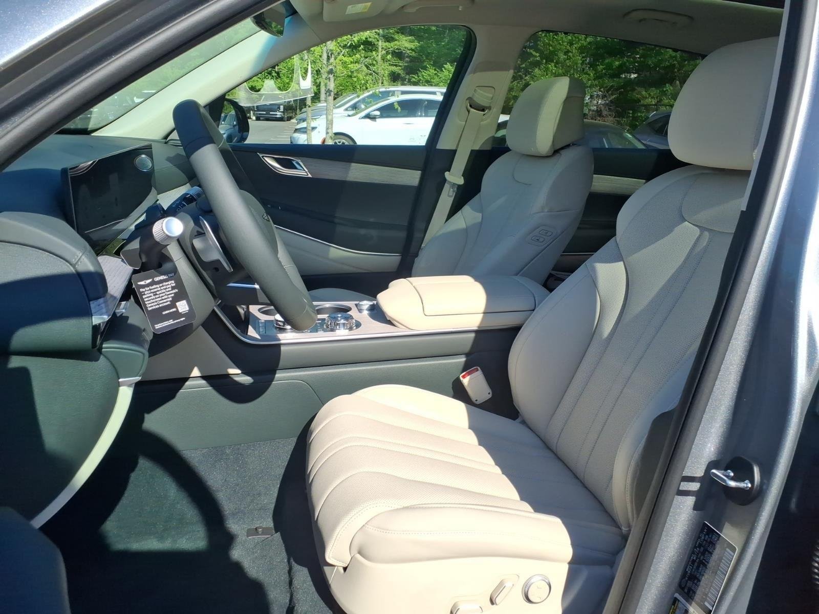 New 2026 Savile Silver Genesis 2.5T SELECT image 13