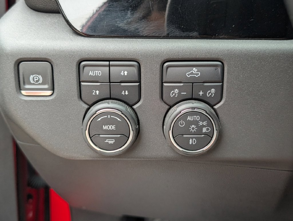 2024 Chevrolet Silverado 1500 LT Trail Boss - Photo 12