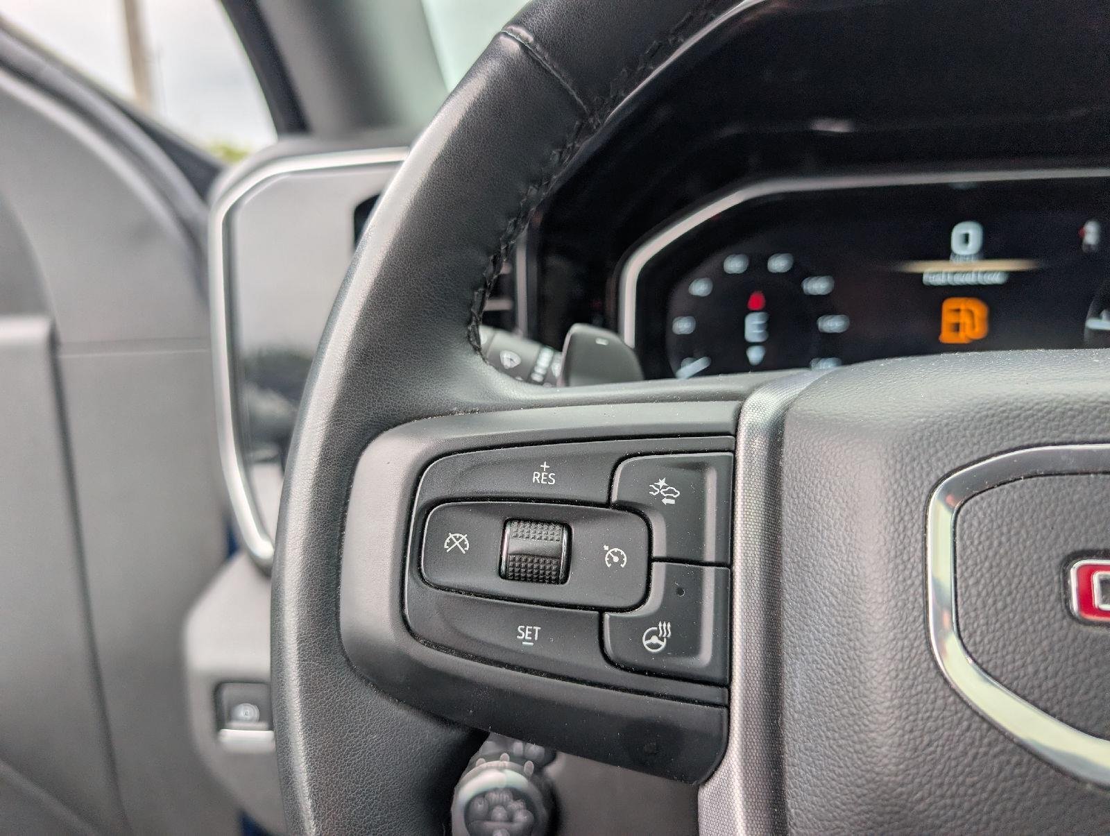 Used 2024 Dynamic Blue Metallic GMC Elevation image 12