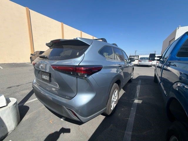 Used 2023 Moon Dust Toyota LE image 9