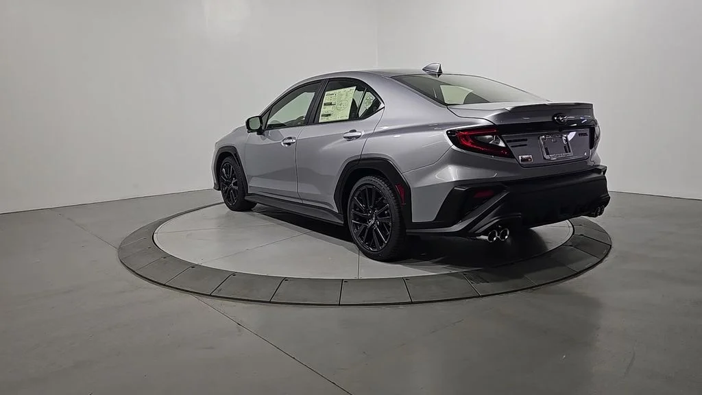 New 2026 ICE SILVER METALLIC Subaru Premium image 3