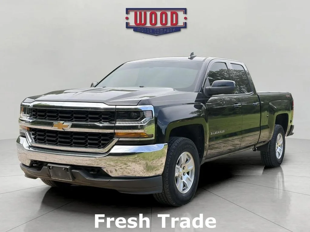 Used 2019 Black Chevrolet LT image 3