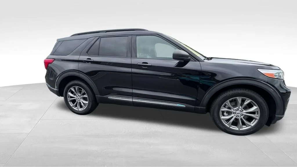 Used 2022 Black Ford XLT image 13