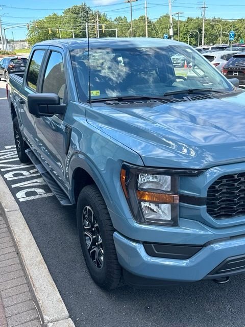 Used 2023 Blue Ford XL image 2