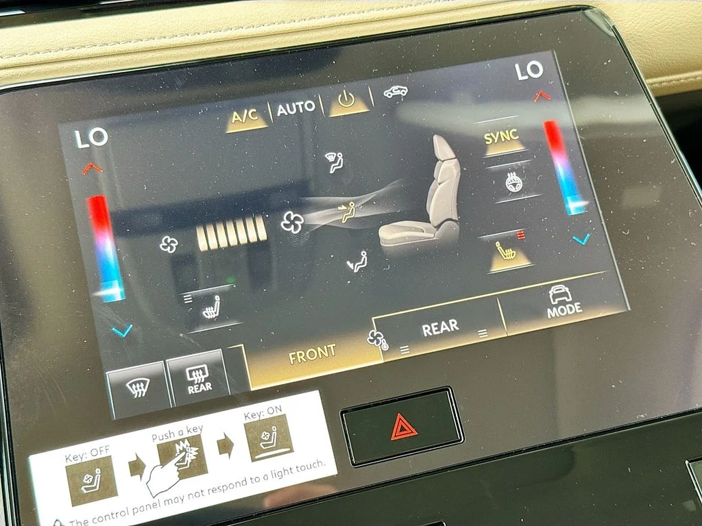 New 2026 RADIANT WHITE INFINITI Pure 2WD image 16