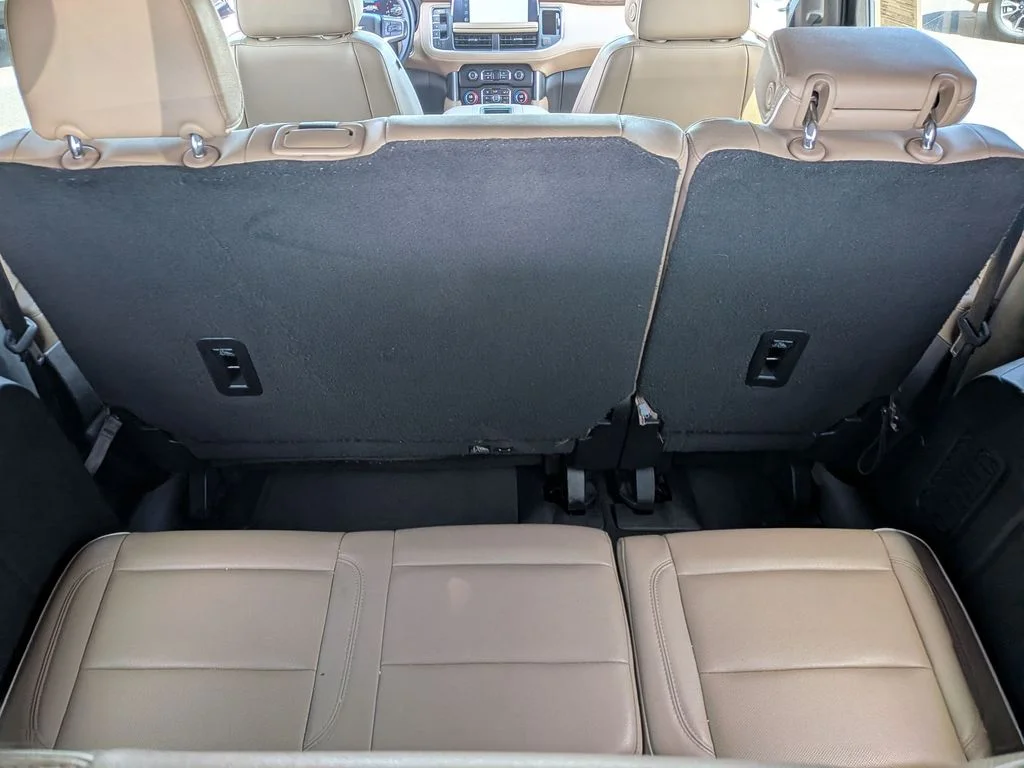 Used 2024 Black Chevrolet Premier image 27