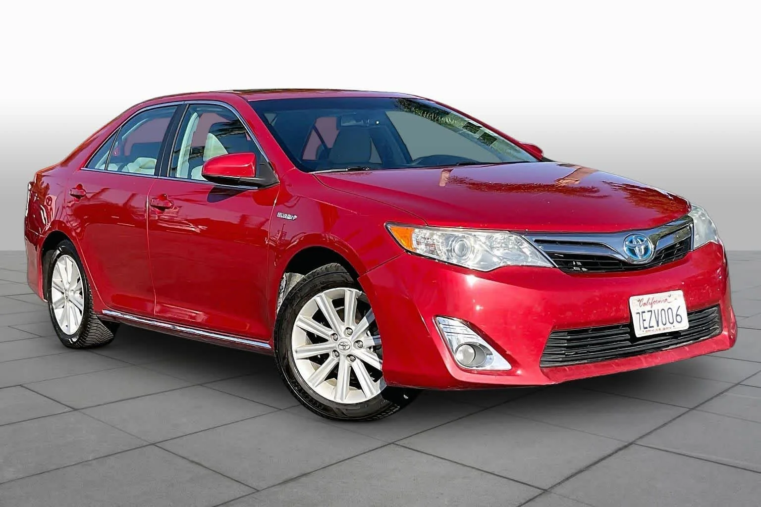 Used 2014 Toyota Camry XLE Hybrid with VIN 4T1BD1FK2EU114069 for sale in Anaheim, CA