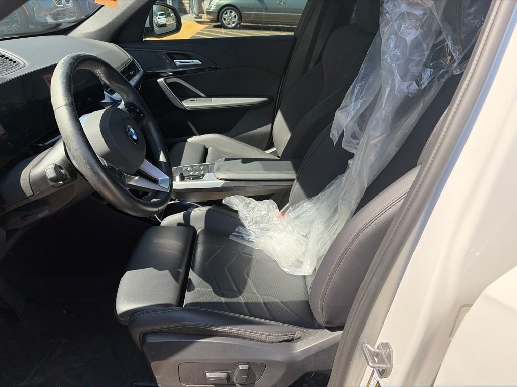 Certified Used 2023 Alpine White BMW xDrive28i image 7
