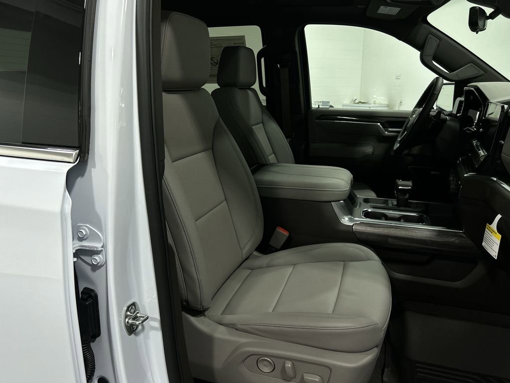 2026 Chevrolet Silverado 1500 LTZ - Photo 26