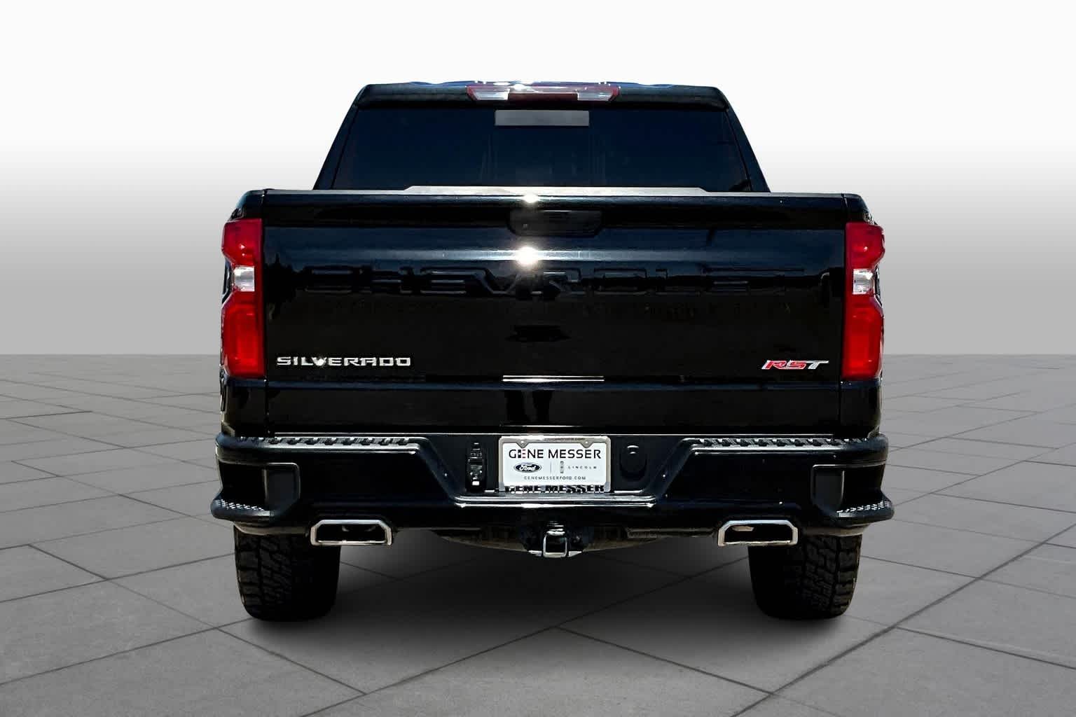 Used 2022 Black Chevrolet RST image 4