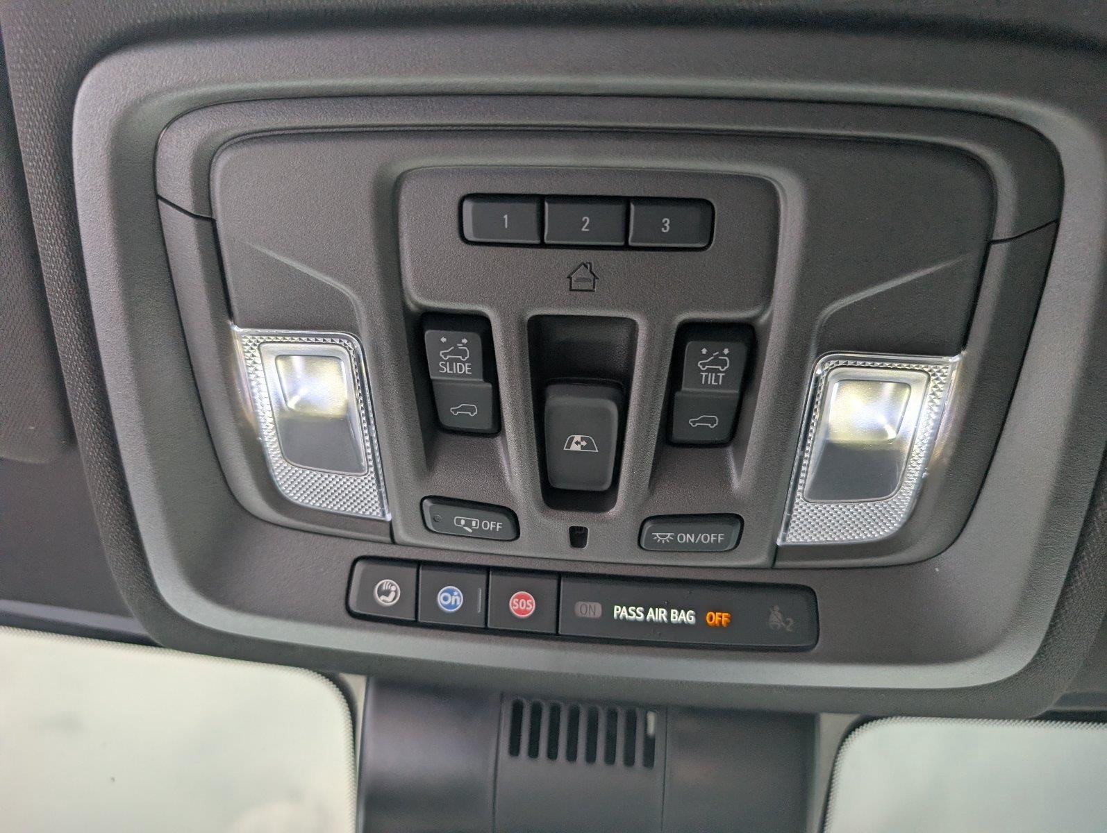Used 2025 Onyx Black GMC Denali image 23