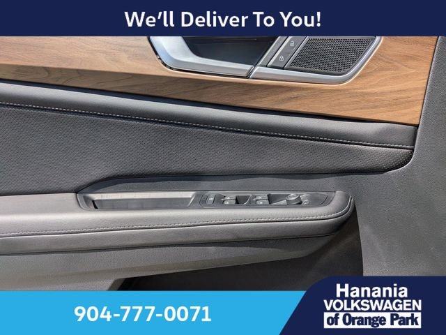 New 2026 Silver Volkswagen 2.0T SE w/Technology image 28