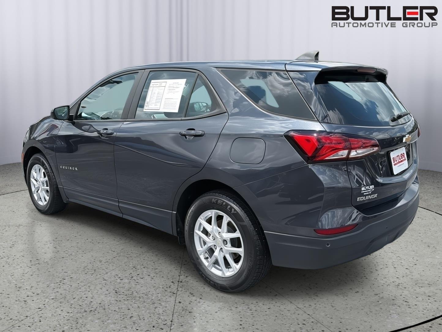 Used 2022 Iron Gray Metallic Chevrolet LS image 4