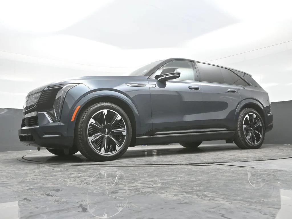Used 2026 Black Cadillac Premium Sport image 27
