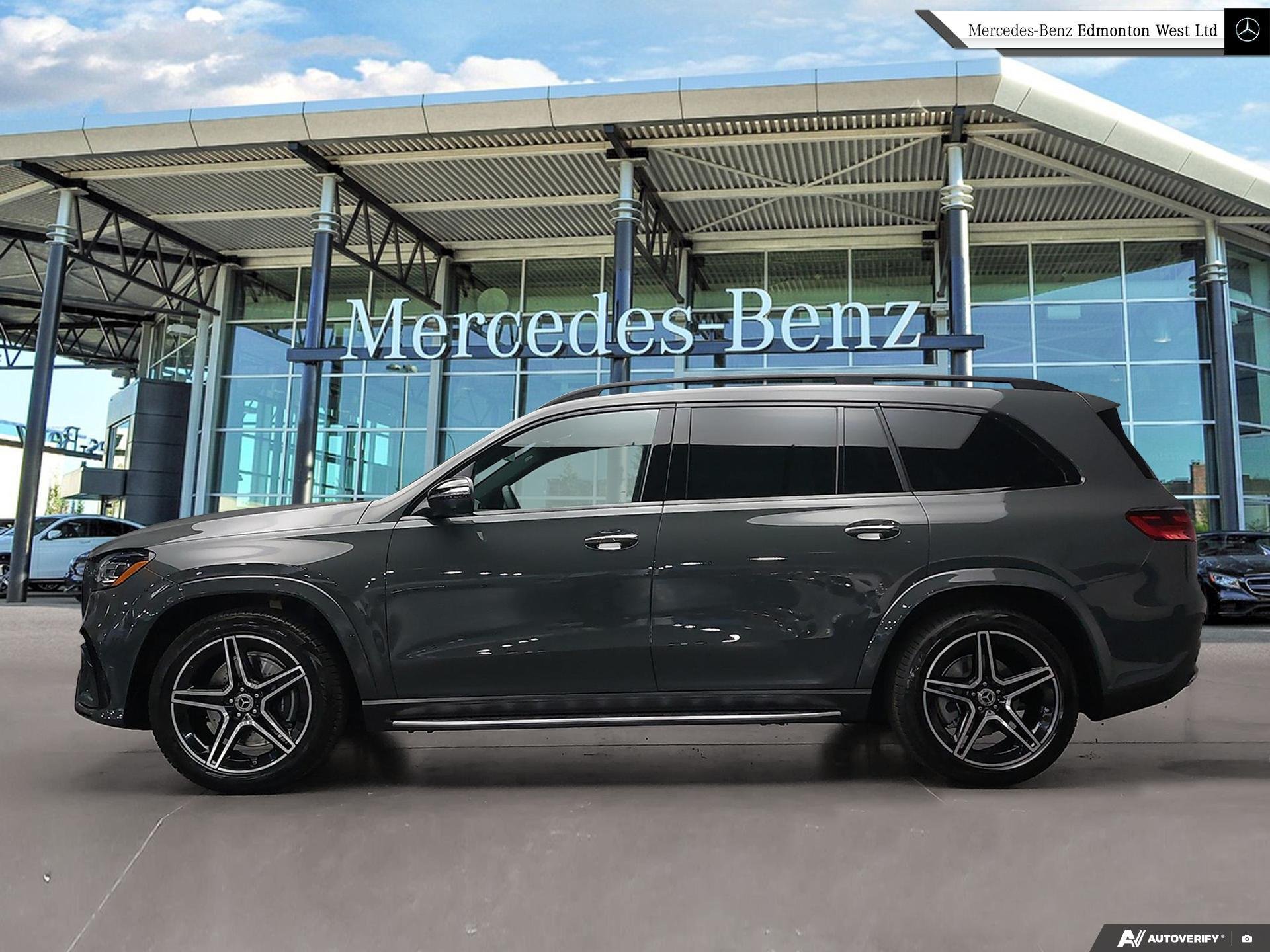 2026 Mercedes Benz GLS 450 4MATIC photo 3