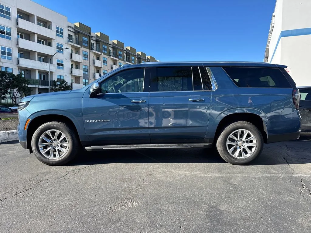 2026 Chevrolet Suburban Premier - Photo 6