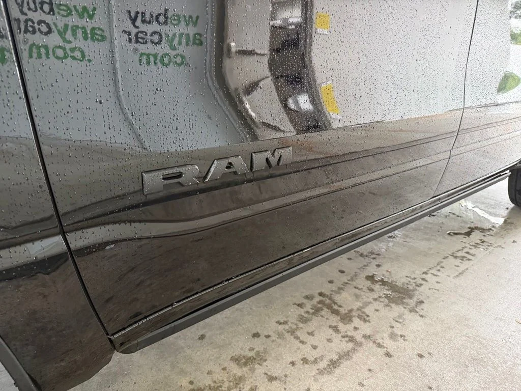 Used 2023 Black RAM Laramie image 17