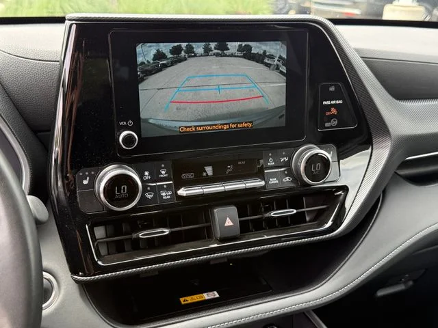 Used 2025 Silver Toyota XSE image 18