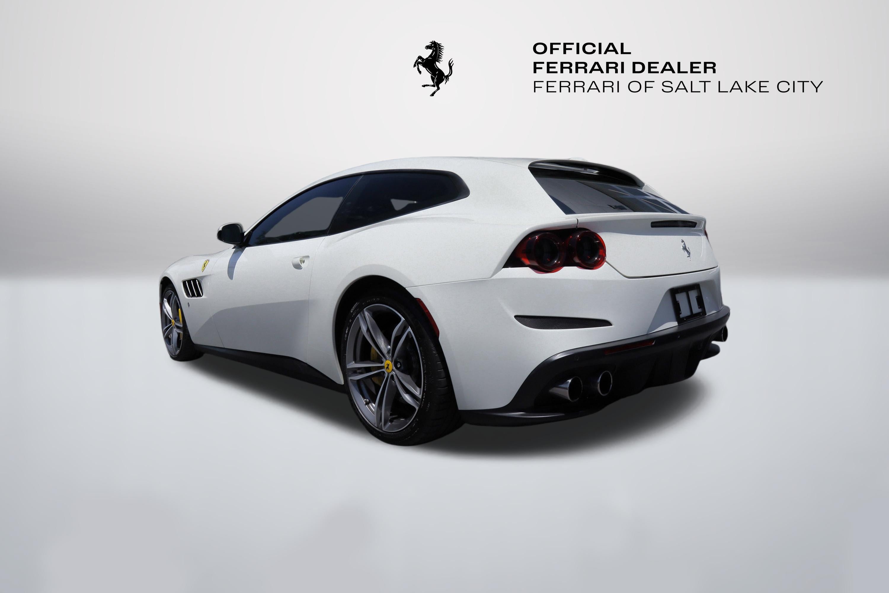 Used 2018 Bianco Avus Ferrari AWD image 3