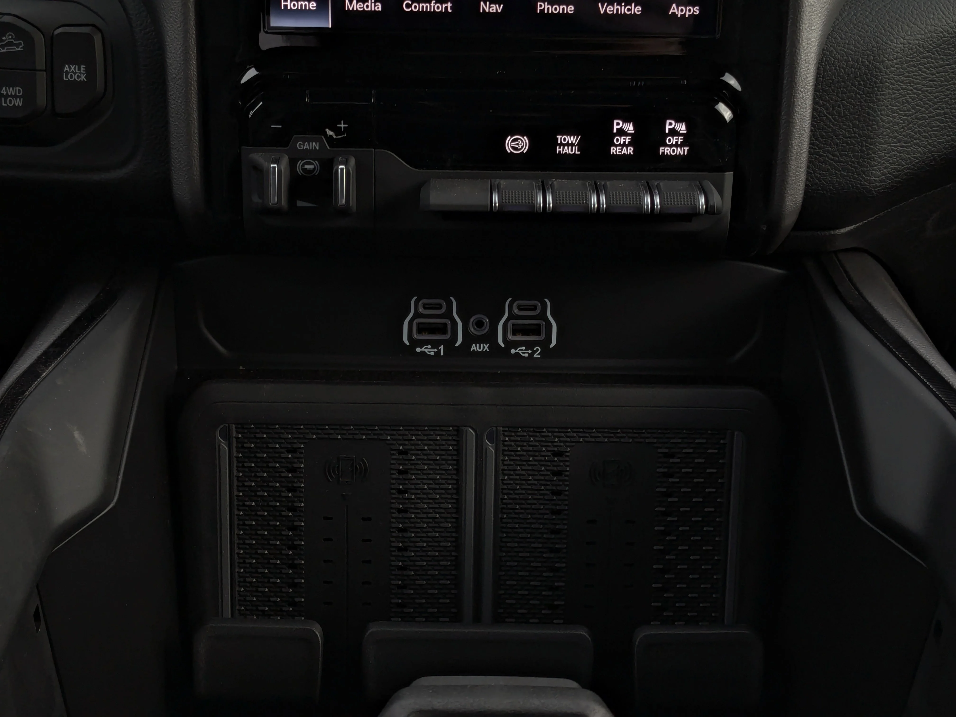 New 2026 Black RAM Rebel - CUMMINS HO DIESEL  LEVEL 1 & SAFETY GRP  5TH WHEEL TOW GRP image 24