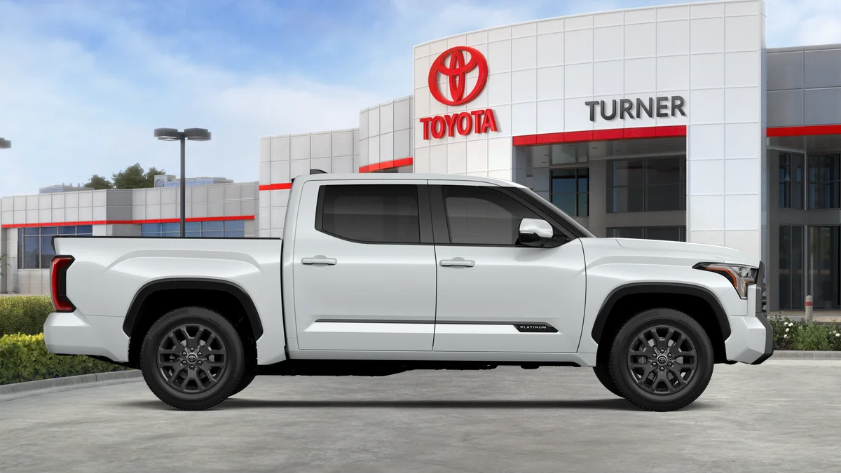 New 2026 Wind Chill Pearl Toyota Platinum image 46