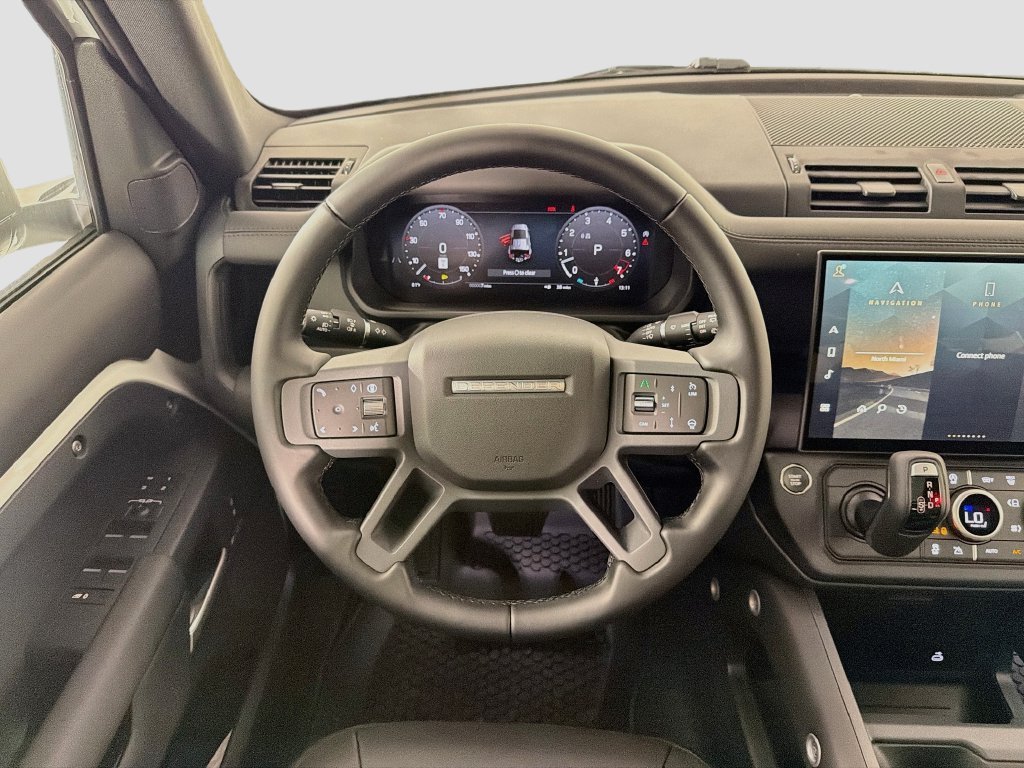 New 2026 Fuji White Land Rover X-Dynamic SE image 24