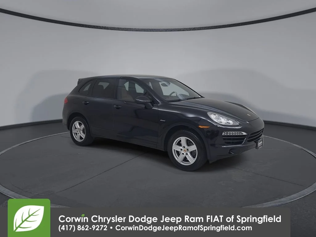 Used 2014 Black Porsche Diesel image 2