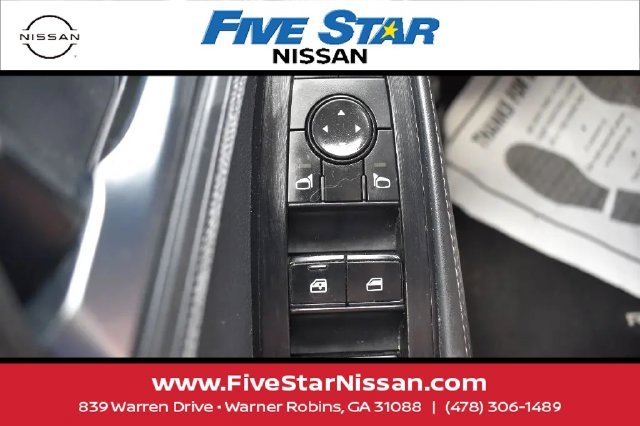 Used 2021 White Nissan SV image 11
