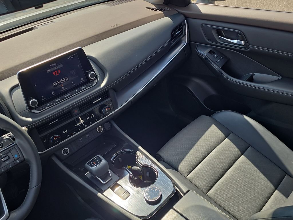Used 2023 GRAY Nissan SV PREMIUM PKG image 27