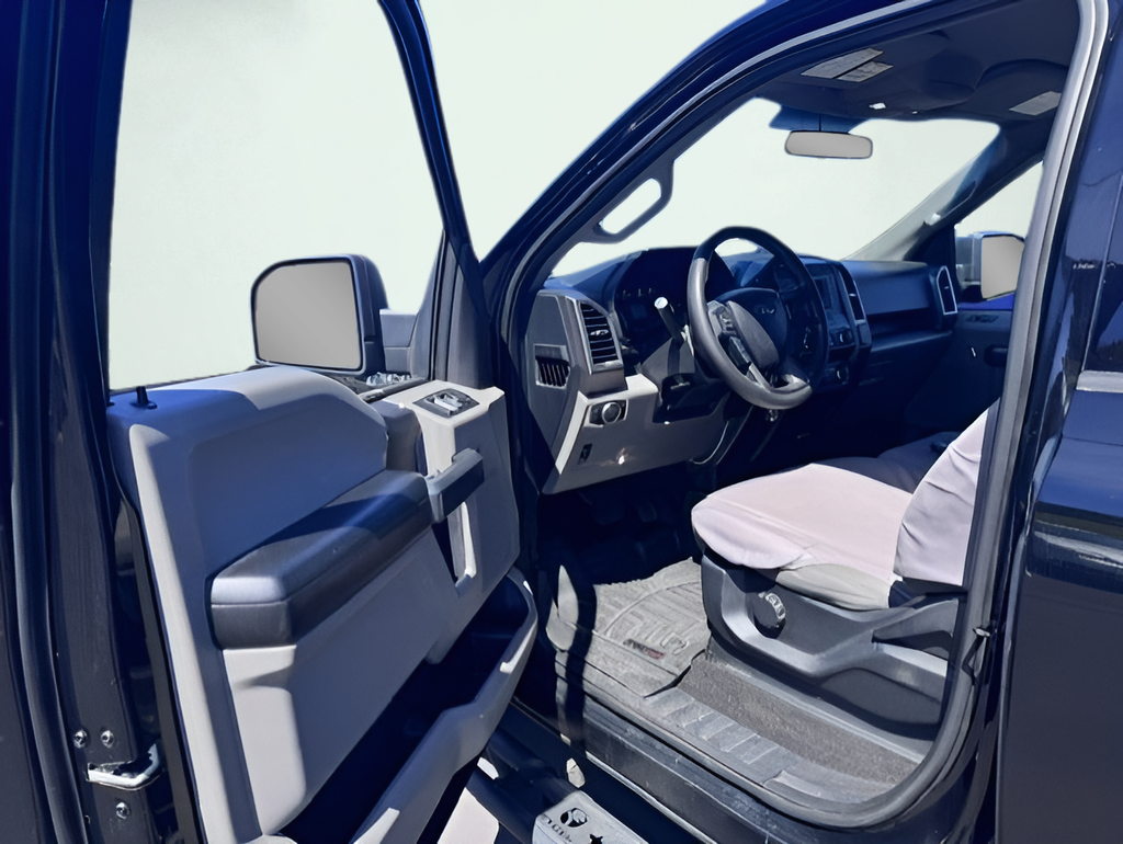Used 2018 Shadow Black Ford XLT image 12