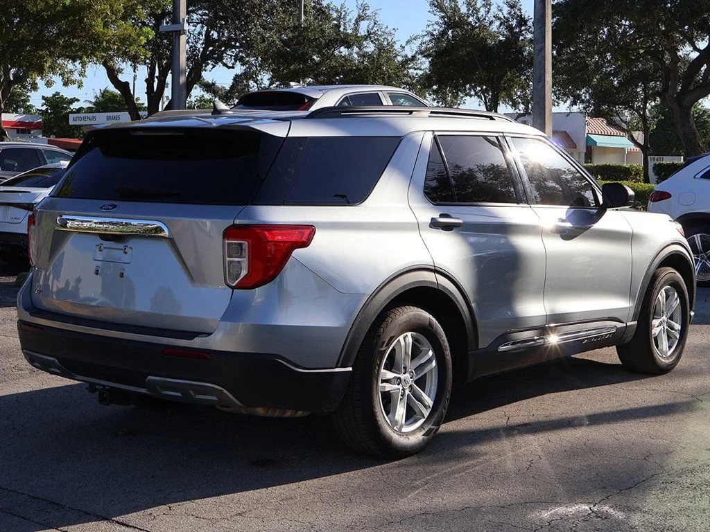 2023 Ford Explorer XLT - Photo 8