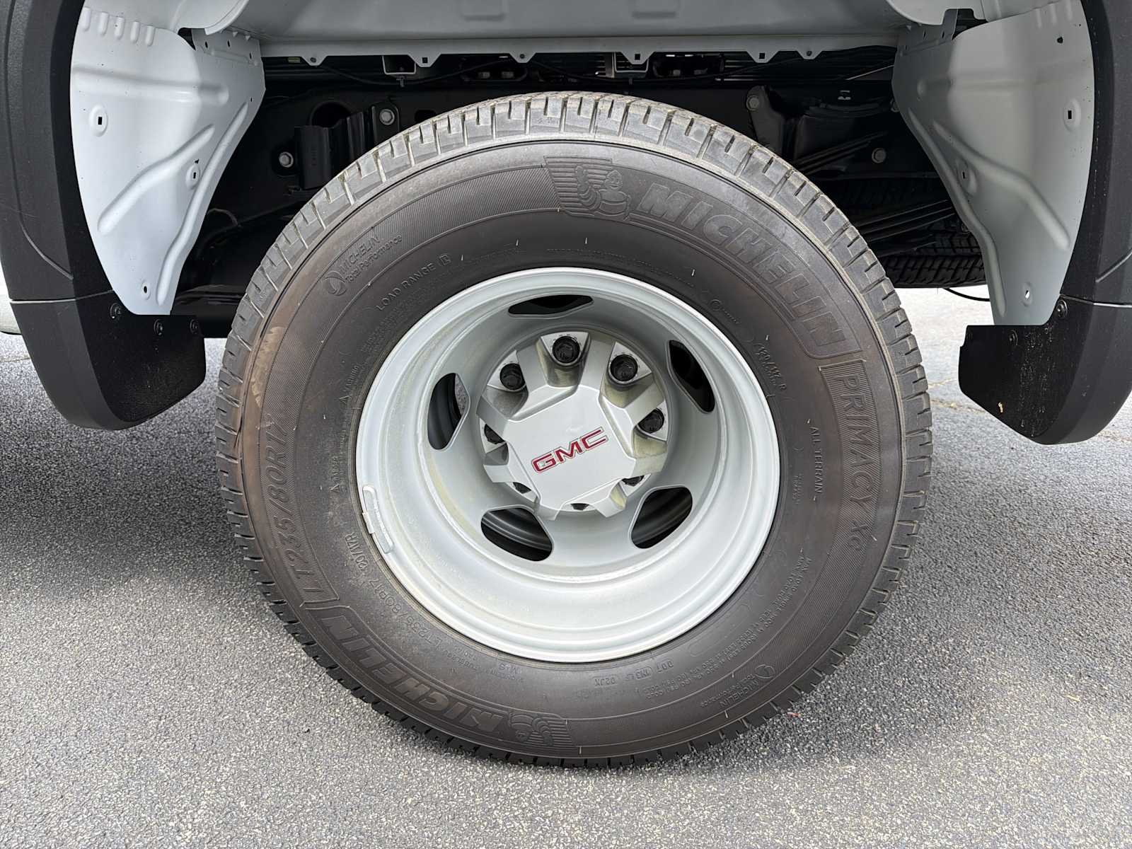 2026 GMC Sierra 3500HD Pro - Photo 17