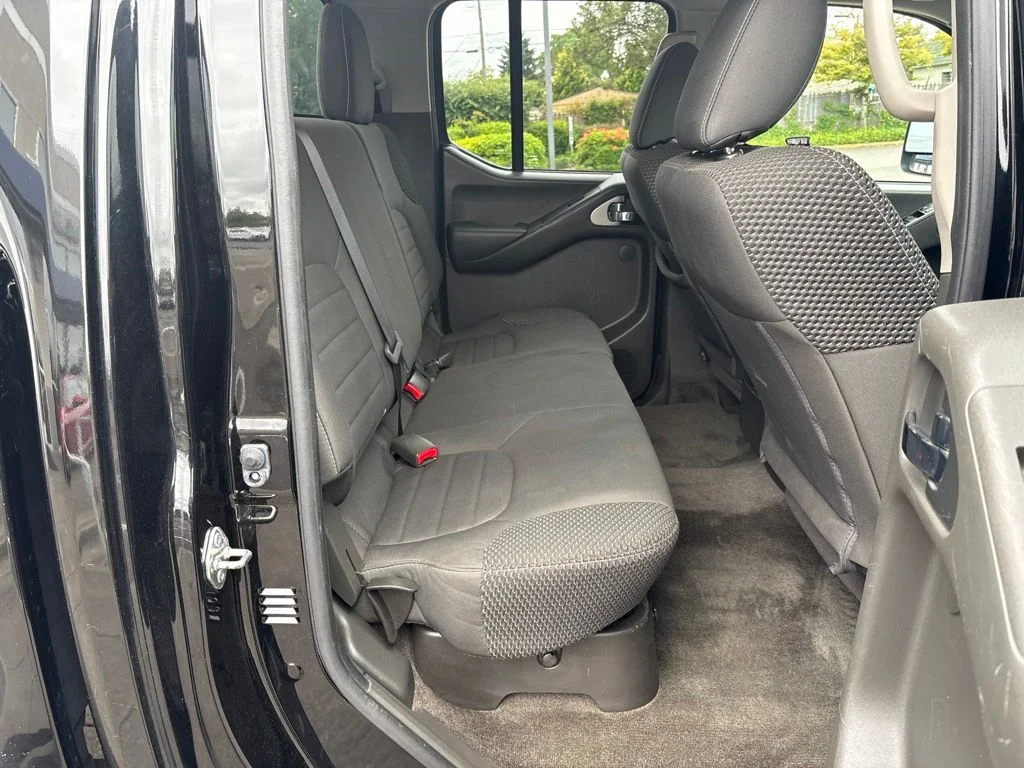 Used 2018 Black Nissan PRO-4X image 25