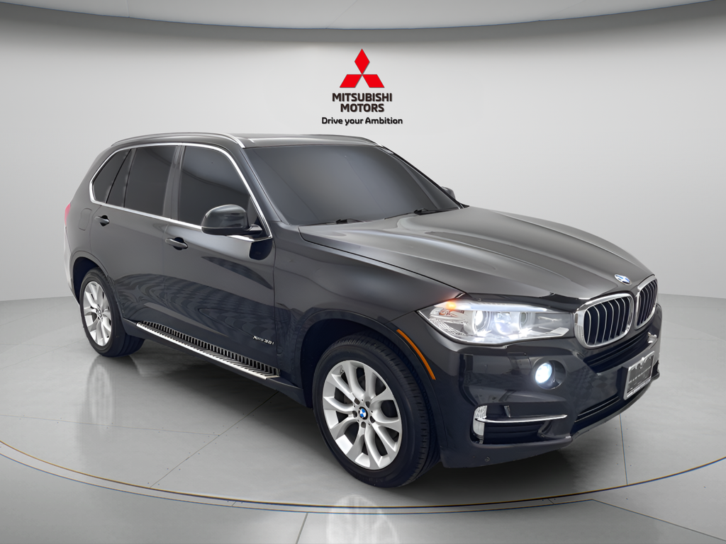 Used 2015 Black Sapphire Metallic BMW xDrive35i image 3