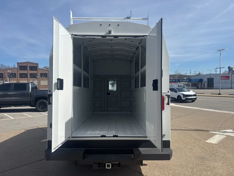 New 2026 Oxford White Ford E-350 SRW image 11