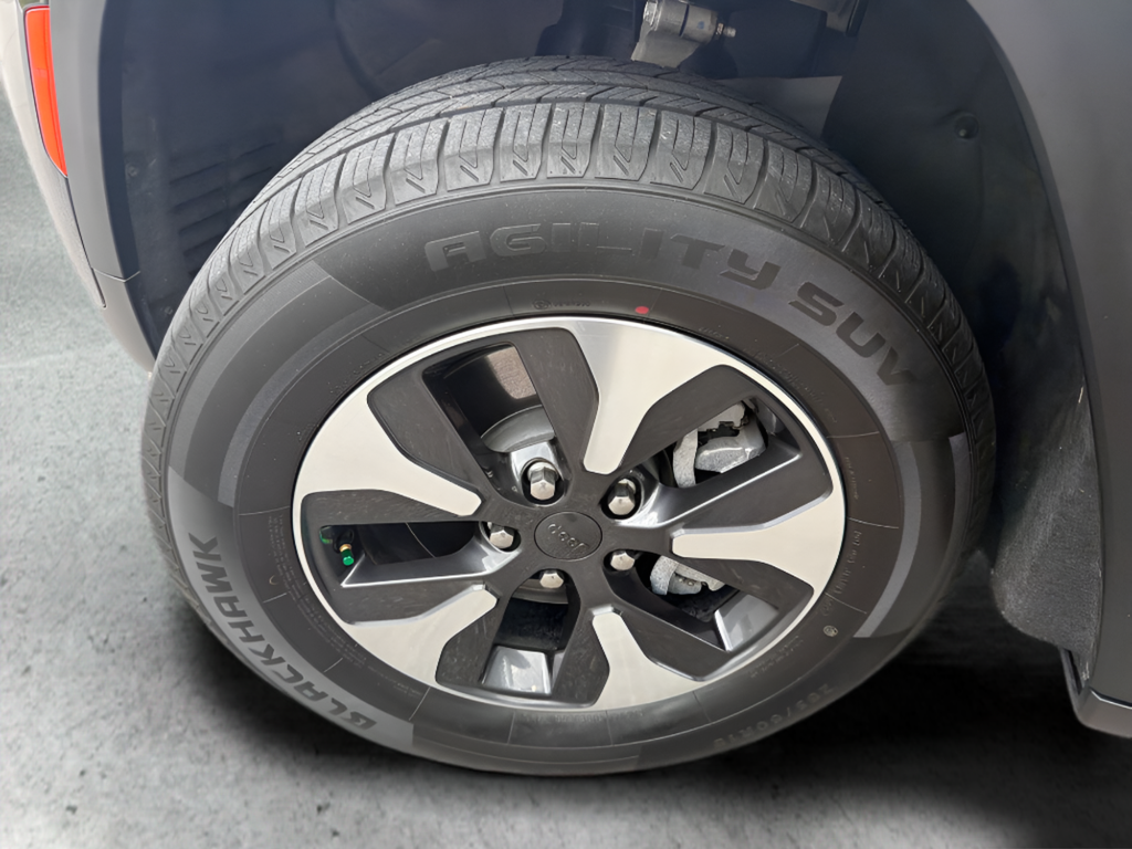 Used 2024 Black Jeep 4xe image 53