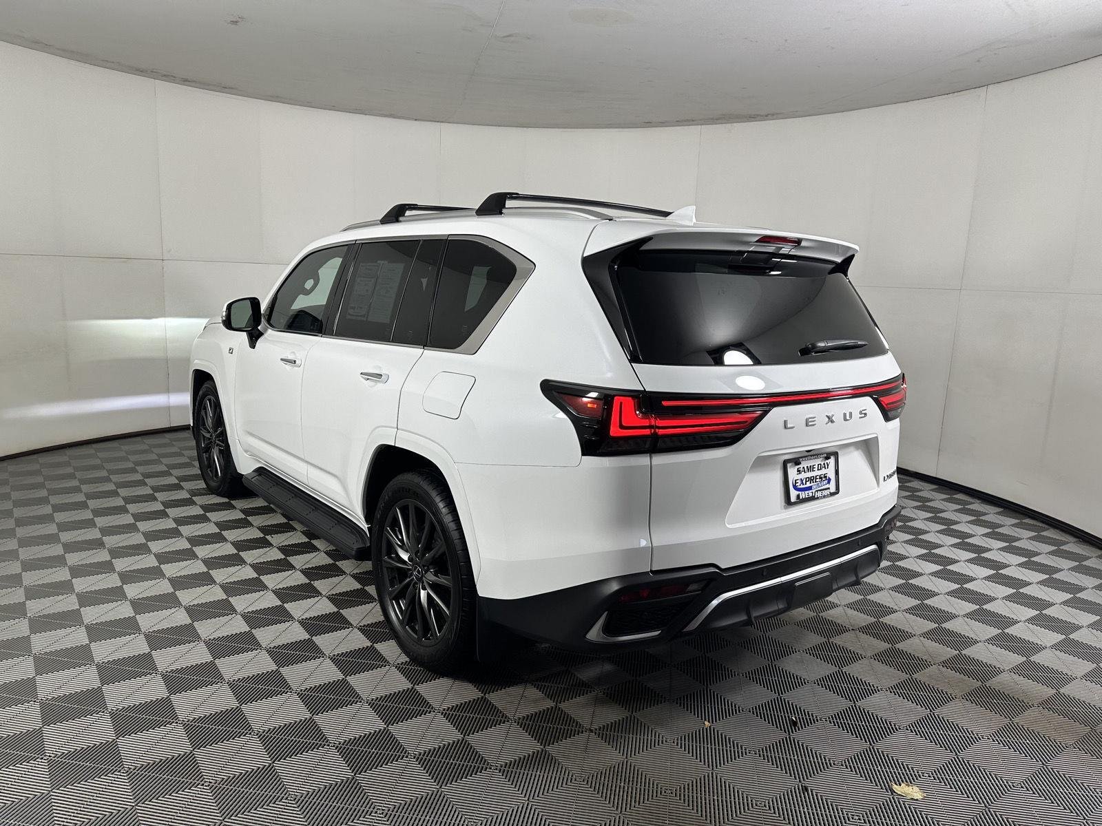 Used 2024 Ultra White Lexus LX 600 F SPORT image 28